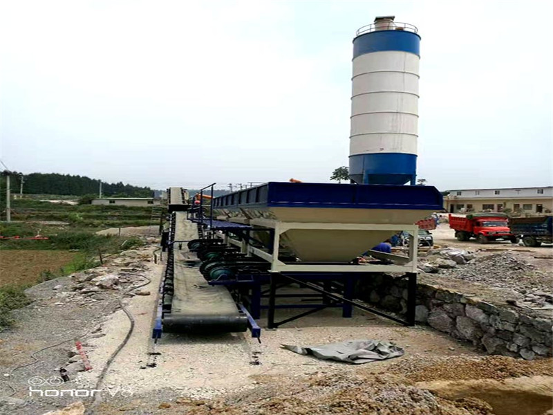 500穩(wěn)定土拌合站用于公路基層骨料生產(chǎn)，拌和站廠家科信可供應(yīng)